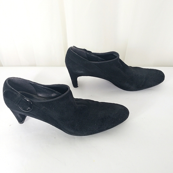 Stuart Weitzman black suede slip on bootie buckle 9 NARROW - Picture 1 of 10